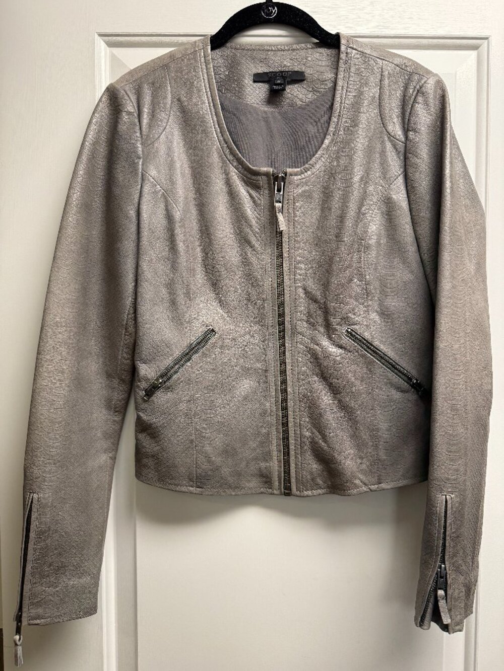 Scoop Women's Grey Leather Jacket